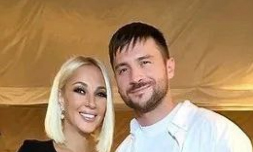 Бывшие возлюбленные Лера Кудрявцева и Сергей Лазарев сходили на ...